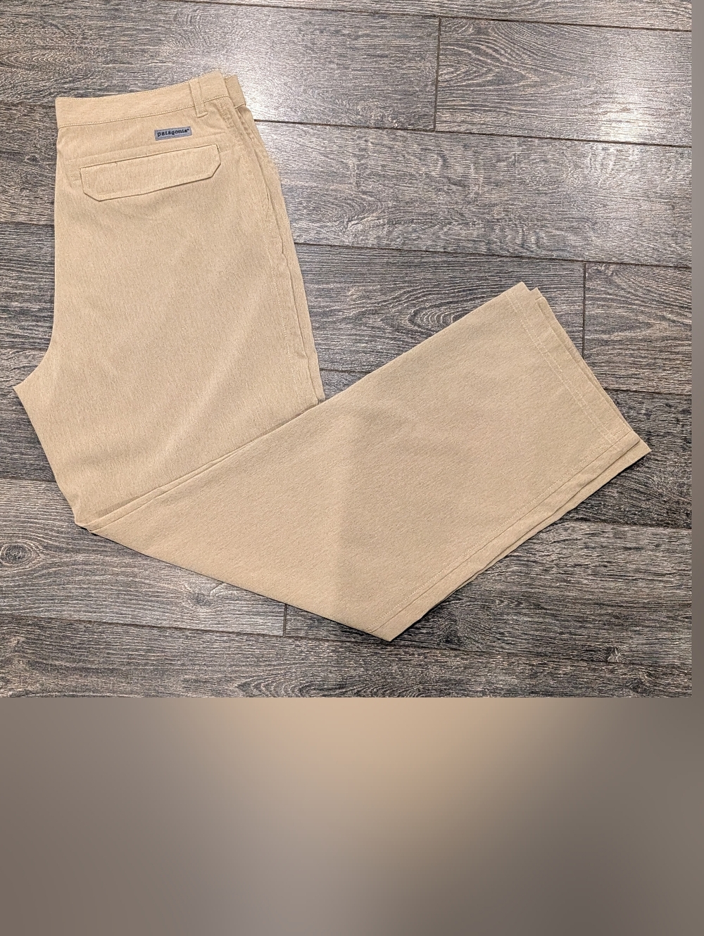 Patagonia Men’s Khaki Pants Size 36 Light Weight